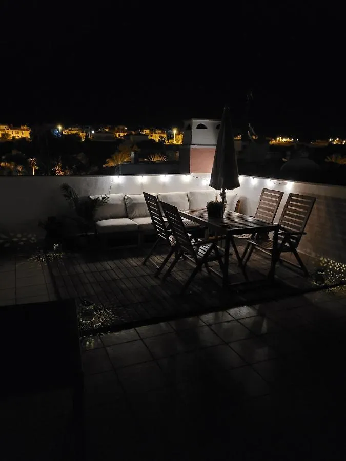 Pet001 - Modern 2 Bedroom Apartment Ayamonte